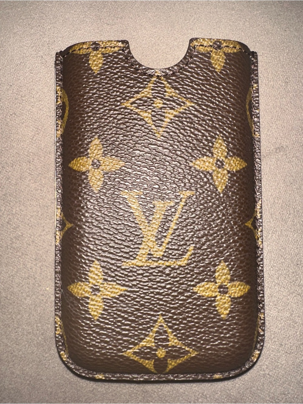Louis Vuitton Monogram Card/ Accessories Sleeve - Picture 2 of 6